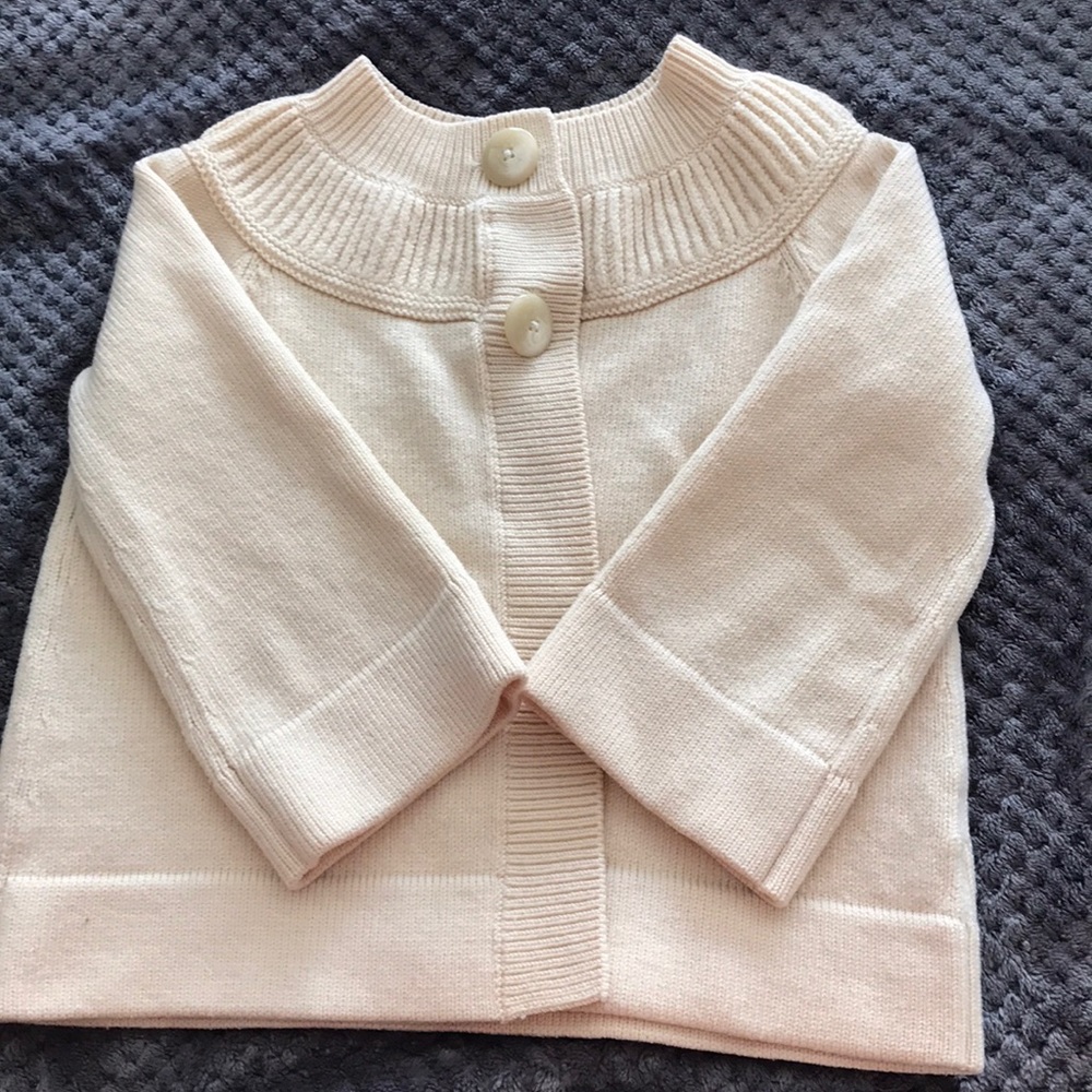 Banana republic cream Marino wool sweater size S